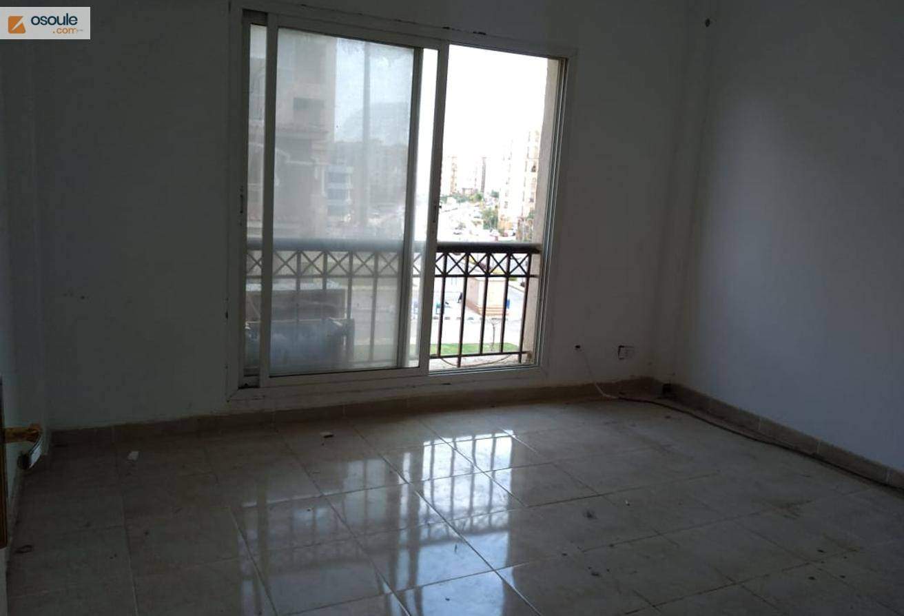 apartment in  madinaty for rent 107 m in view of wide garden open sea