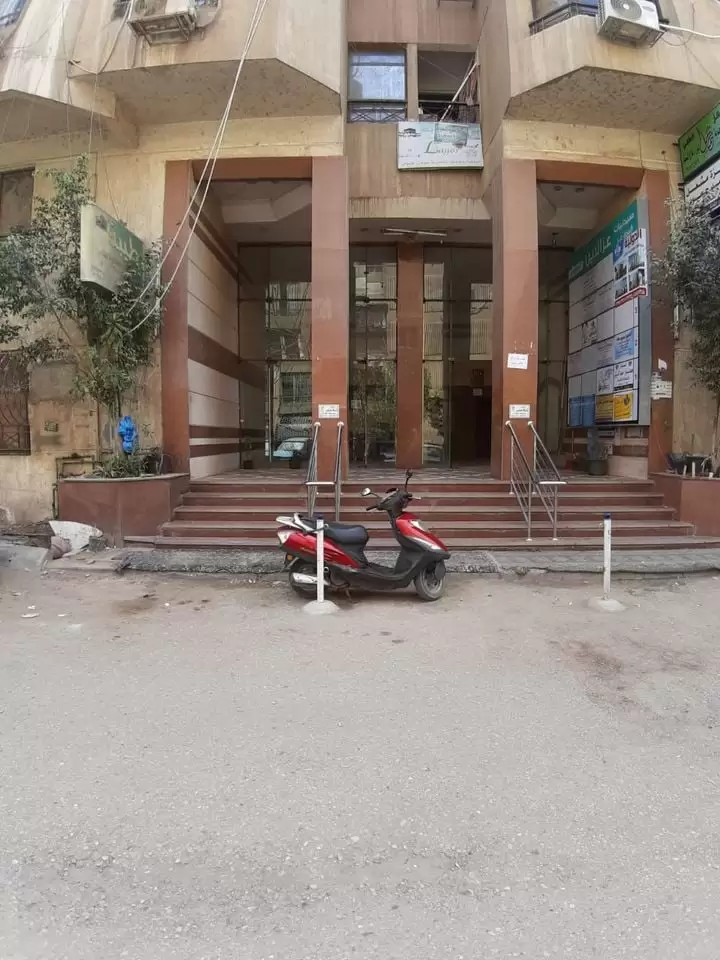 مكتب للايجار 110 في الهرم