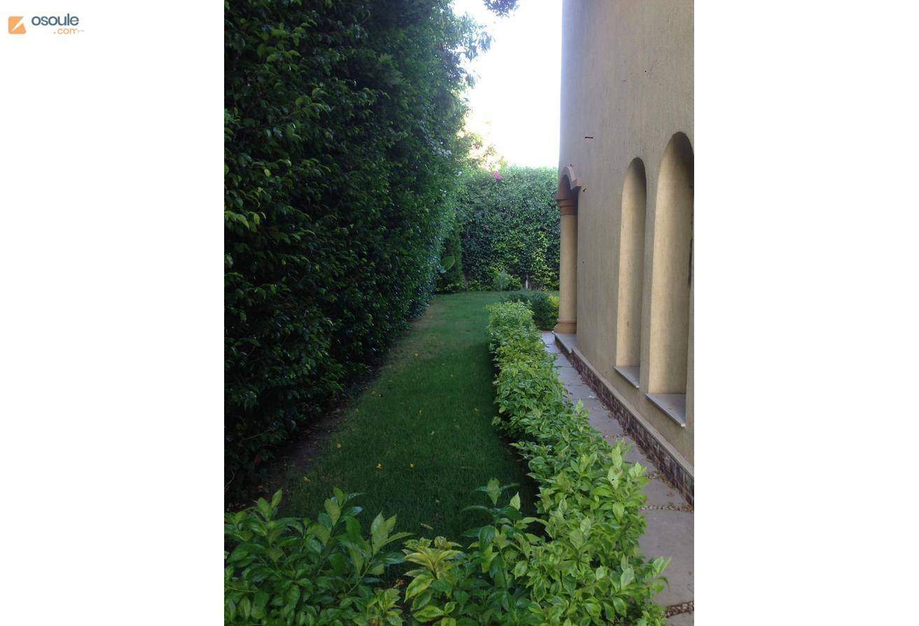 For sale ground floor apartment with garden in the courtyard