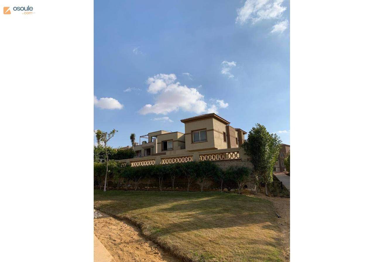 Separated Villa for sale in palm hills kattameya .