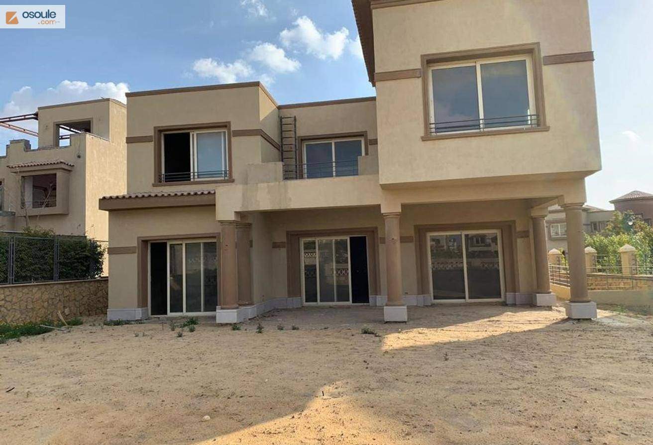 Separated Villa for sale in palm hills kattameya .