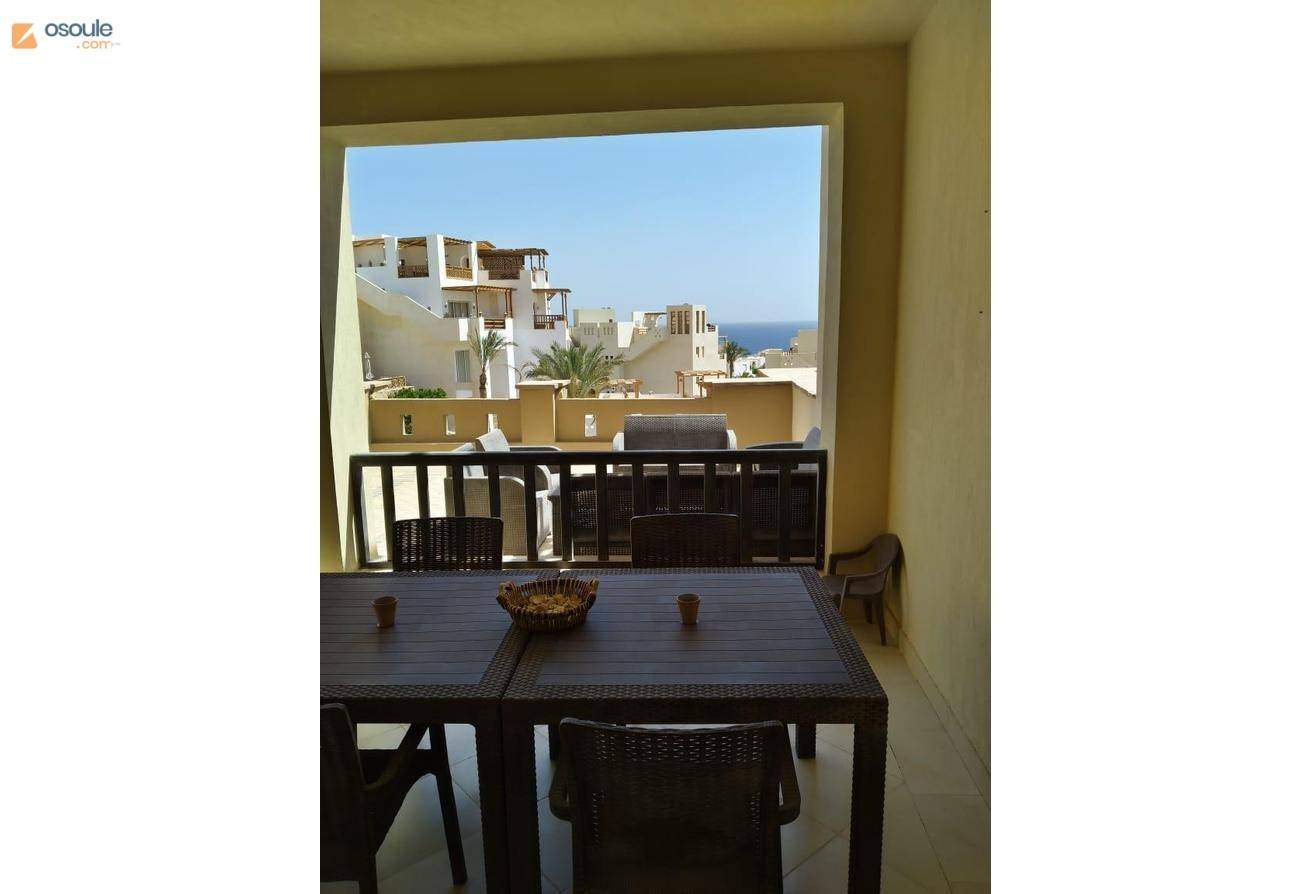 Spacious sea view apartment with private garden