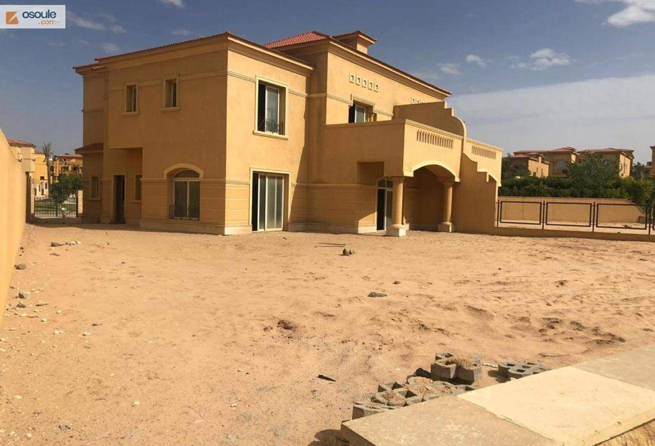 Twin house 760 m for sale in Royal Meadows- Prime location..
