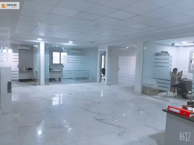 مقر اداري للايجار في شيراتون المطار  مساحة 350 متر رخصة اداري  مقسم 7 غرف