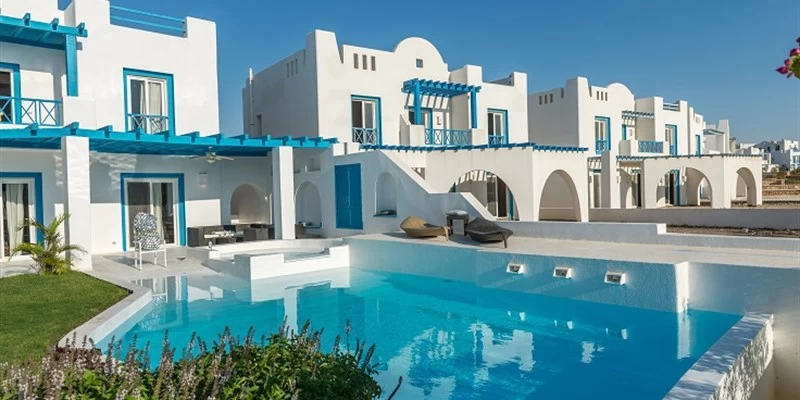 Townhouse for sale with an area of 285 meters in "Mountain View Ras El Hikma"