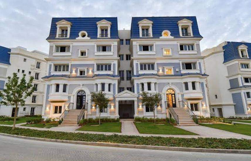 For Sale townhouse i City 8 years installments