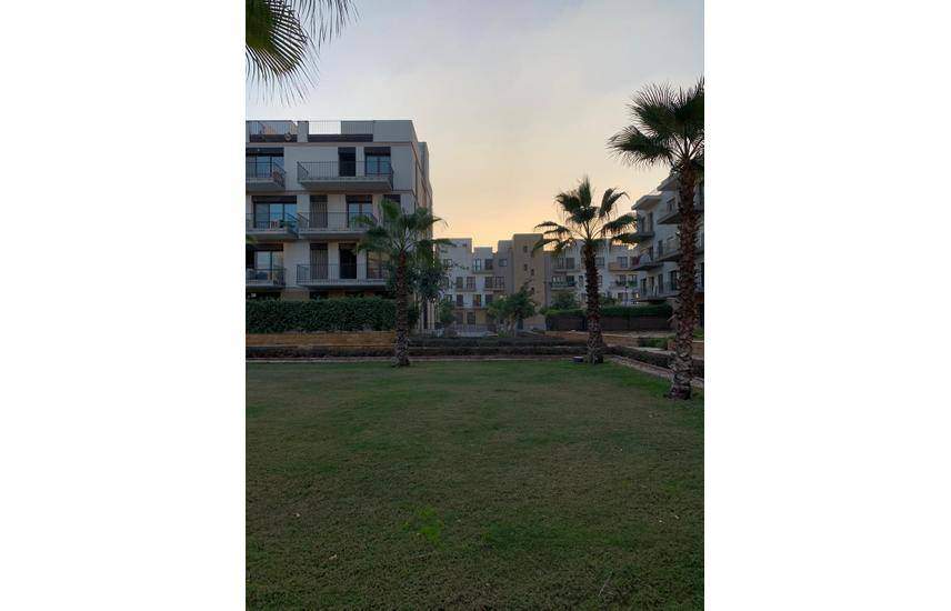 Apartment for sale in Westown Courtyard